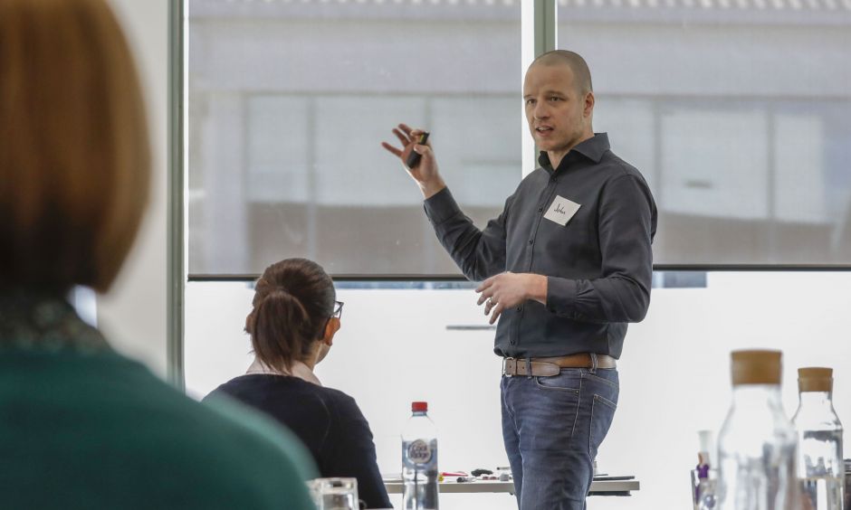 John Fowlie John Fowlie coached Alicia Coutts to Olympic Gold